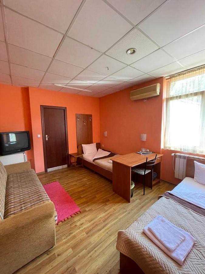 Rooms Sonata Kyustendil Bagian luar foto